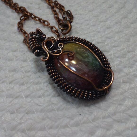 Beautiful RAINBOW SOLAR AGATE Handmade COPPER WIRE-WRAPPED Pendant/Chain #936C - Picture 3 of 3